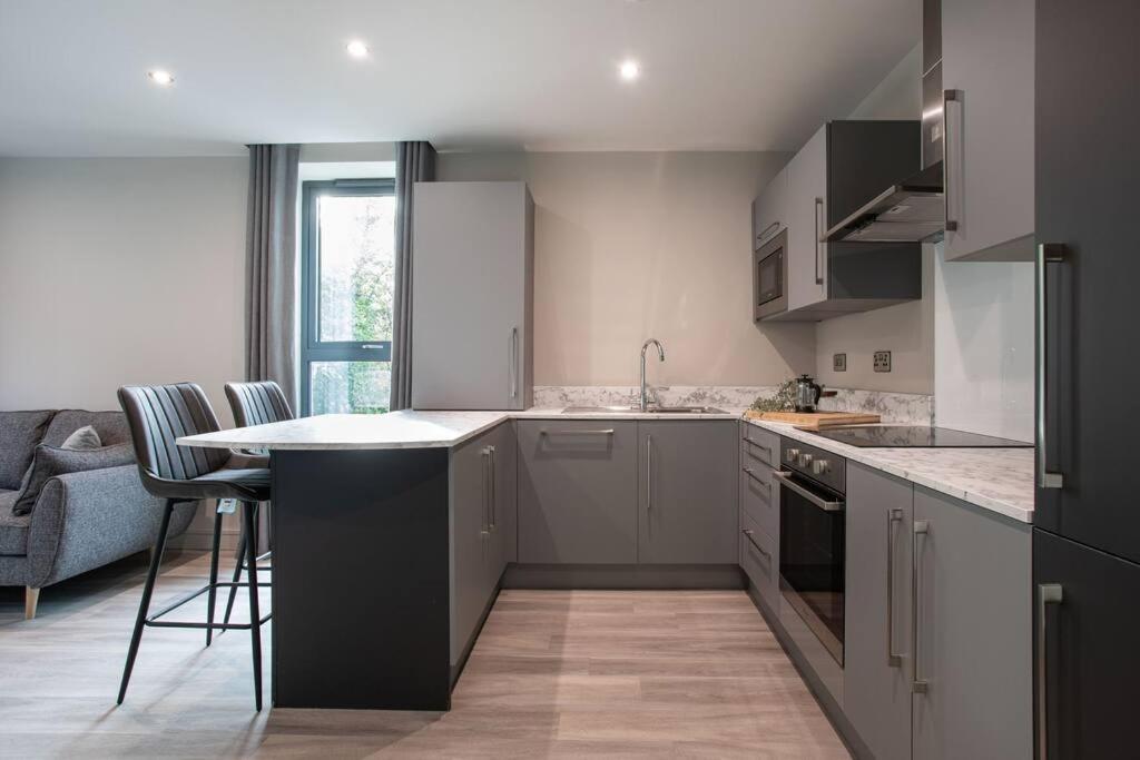 Modern 2Br With Balcony Next To The City Airport Bhd - Free Parking Belfast Eksteriør bilde